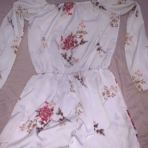 WHITE ROMPER , SIZE MEDIUM